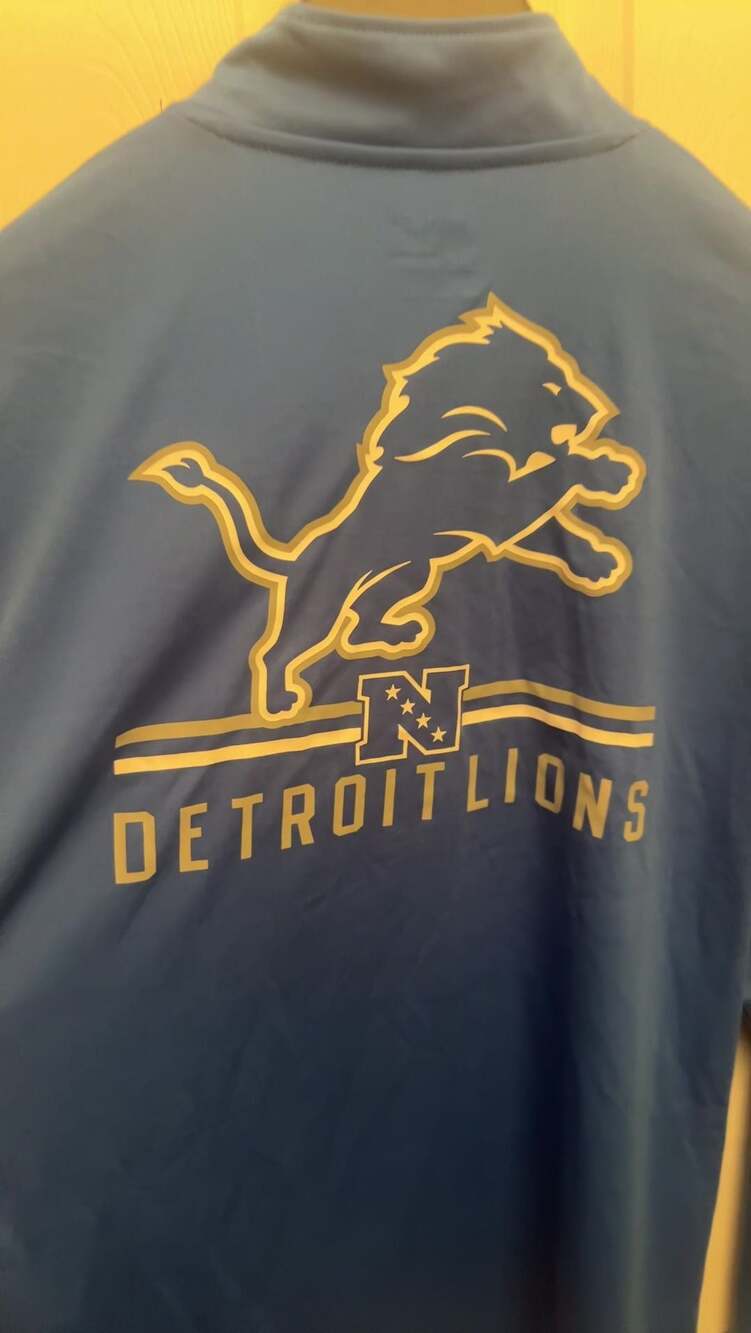 Detroit Lions NFL ULTRA GAME Quarter zip sweater, Men’s XL